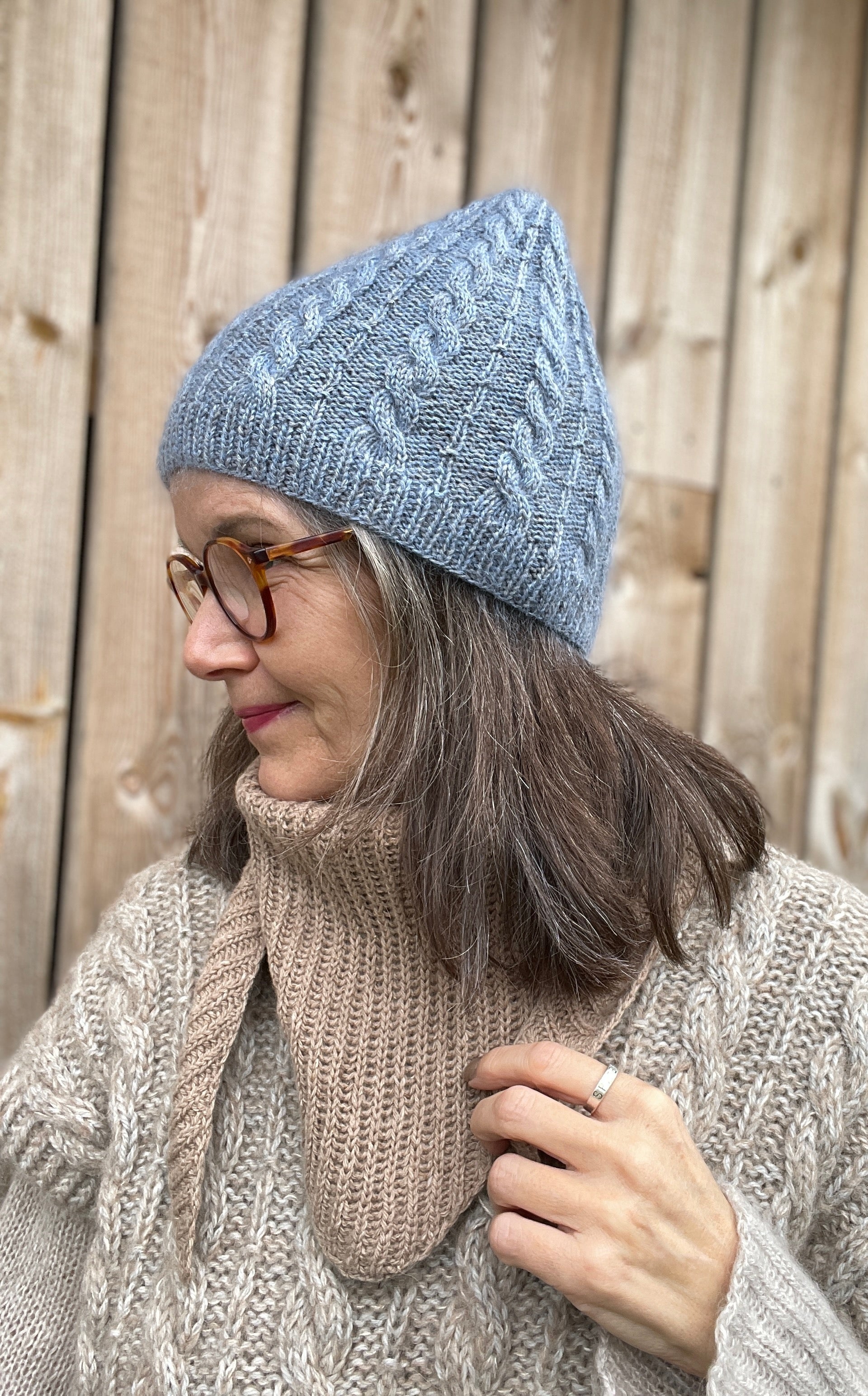 Pattern Flette Luen Cable Beanie – - Main Image