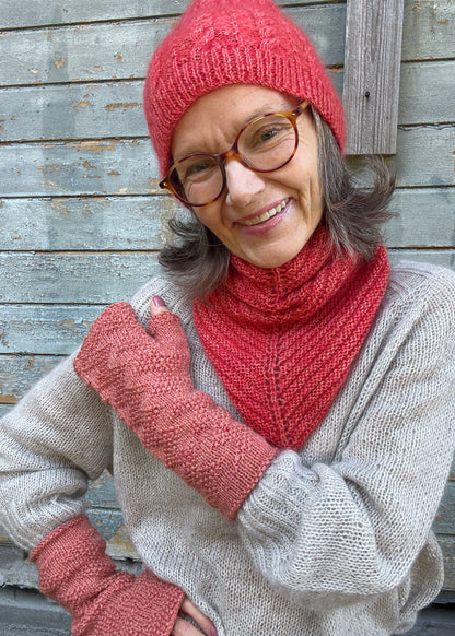 Pattern Zig Zag Warmers / wrist warmers 